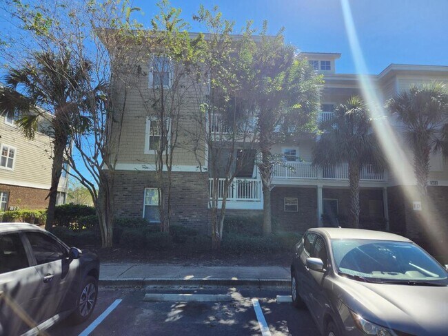 Primary Photo - 302 Kiskadee Loop