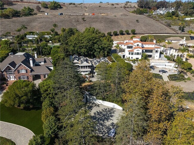 Building Photo - 31561 Peppertree-Bend