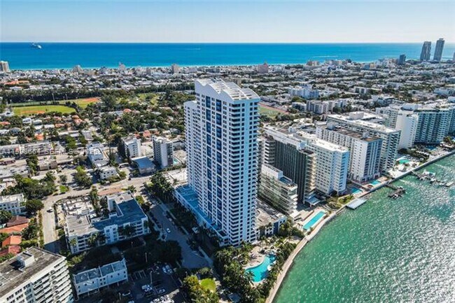 Building Photo - 1330 West Ave