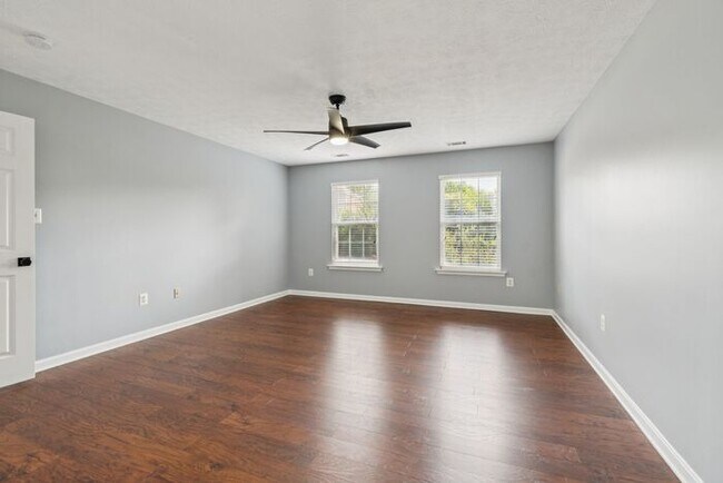 Building Photo - 11450 Acton Ln