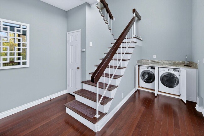 Building Photo - Stunning 1B/1.5BA Condo in Carlsbad w/ Golf Course Views!