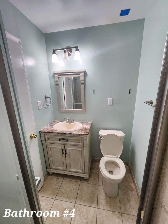 Building Photo - 18859 McFarlin Dr