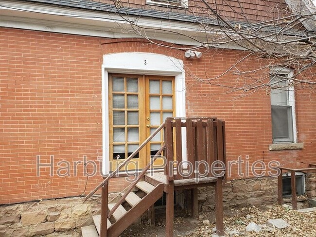 Building Photo - 1620 Grove St