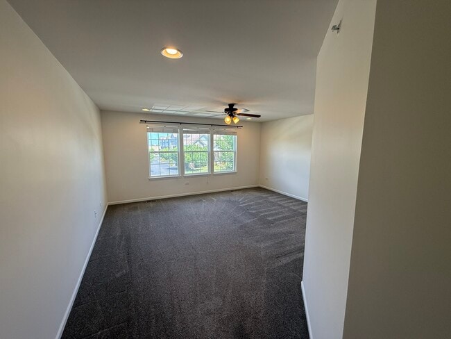 Building Photo - 2856 Henley Ln