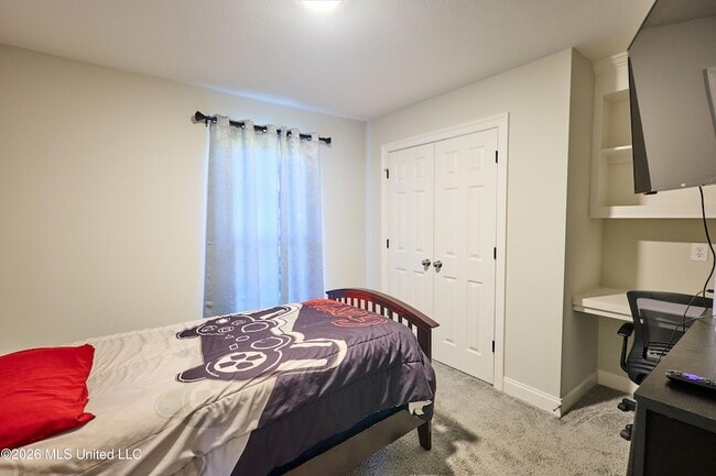Building Photo - 115 Rotherfield Pl