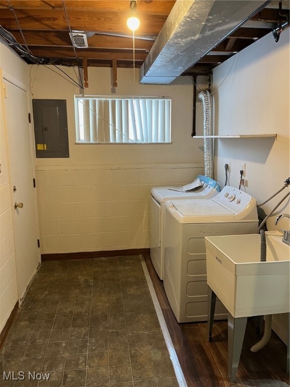 Building Photo - 8671 Ashwood Dr