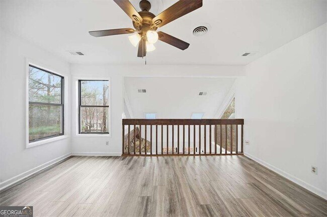 Building Photo - 530 Matterhorn Way