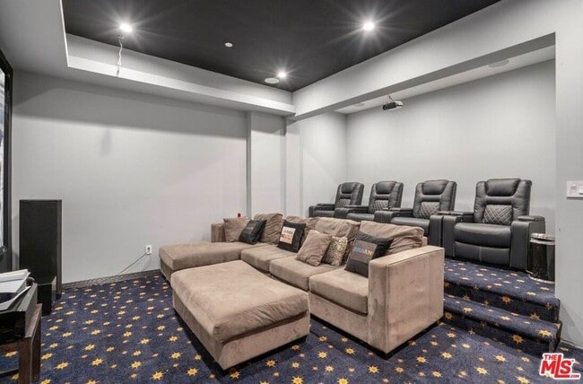 Building Photo - 331 Canon Dr