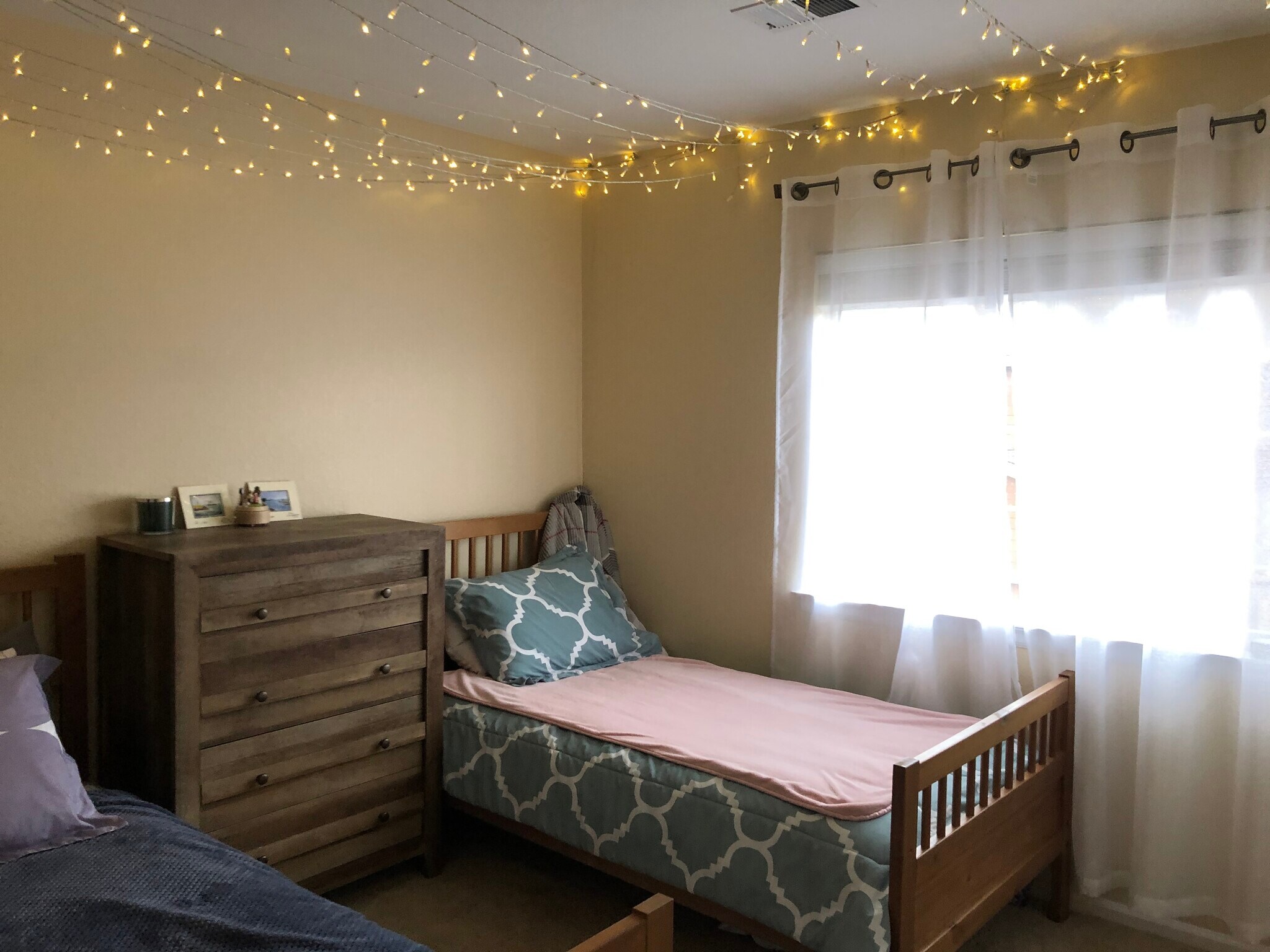 Bedroom 2 - 10441 Truckee St