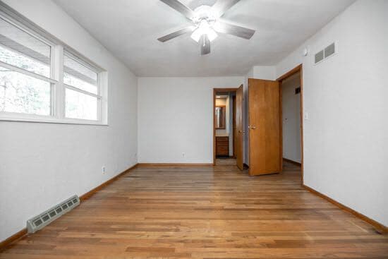 Building Photo - House on quiet cul de sac