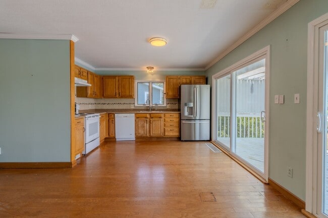Building Photo - Price Improvement! Lakefront Dream Home – ...