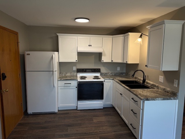 Kitchen - 425 Bluff St