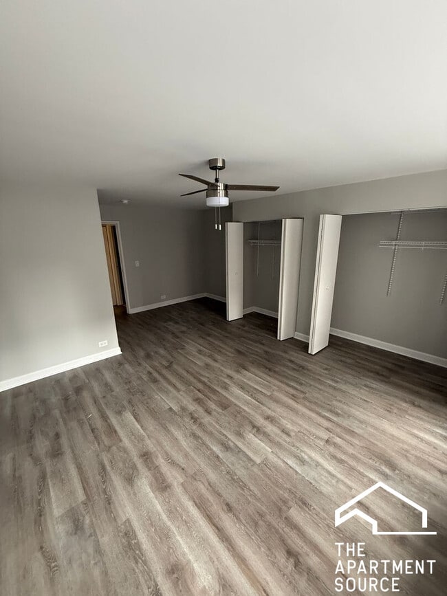 Building Photo - 744 W Gordon Terrace