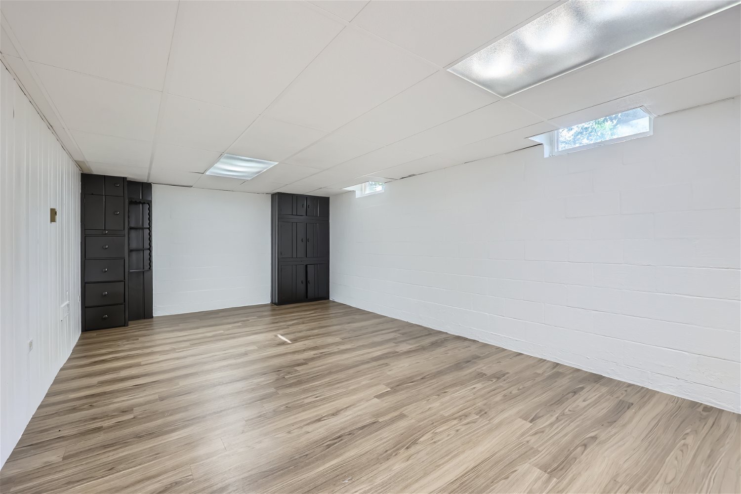 Building Photo - 4001 Tonkawood Rd