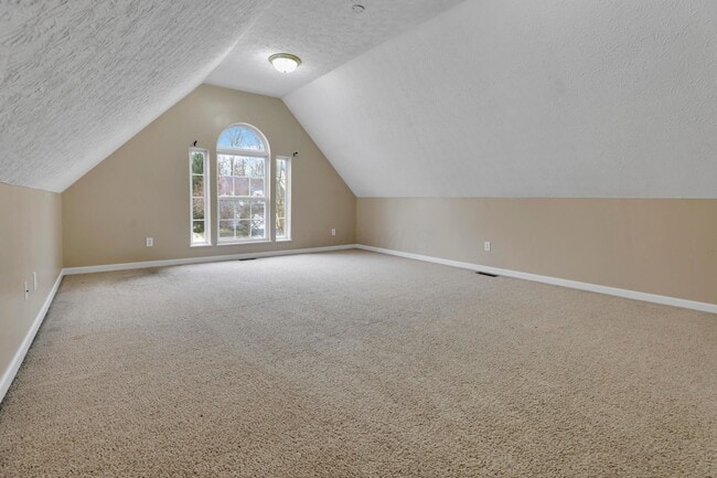 Building Photo - 3796 Village Club Dr