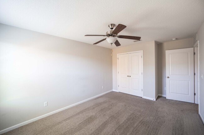 Building Photo - 7311 San Vista Dr