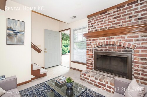 Building Photo - 5613 Riley-