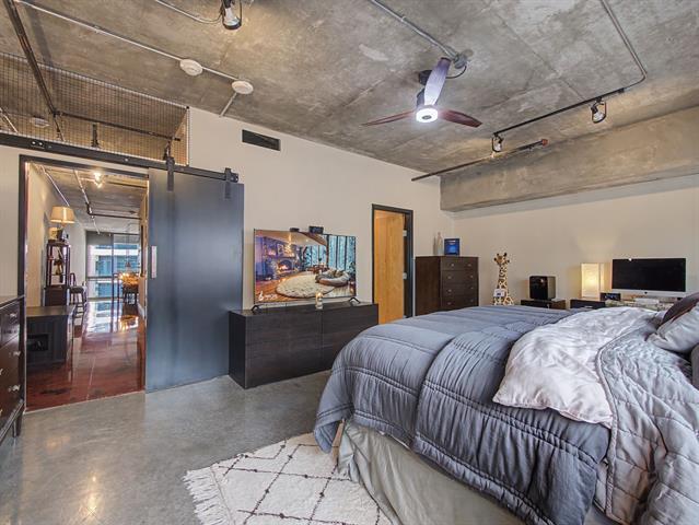 Building Photo - 1999 McKinney Ave