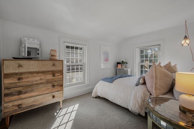 Building Photo - 105 Sill Ln