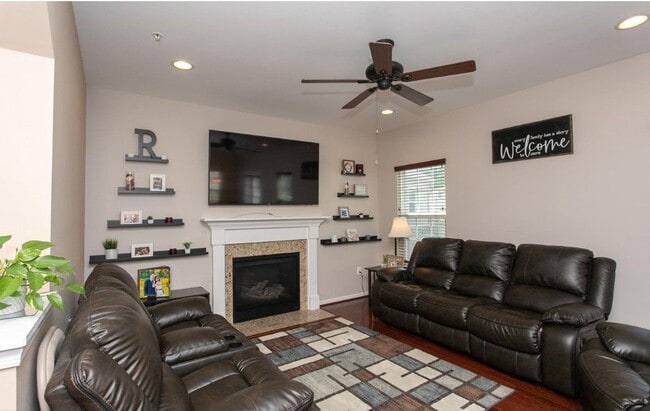 Building Photo - 2515 Baileys Pond Rd