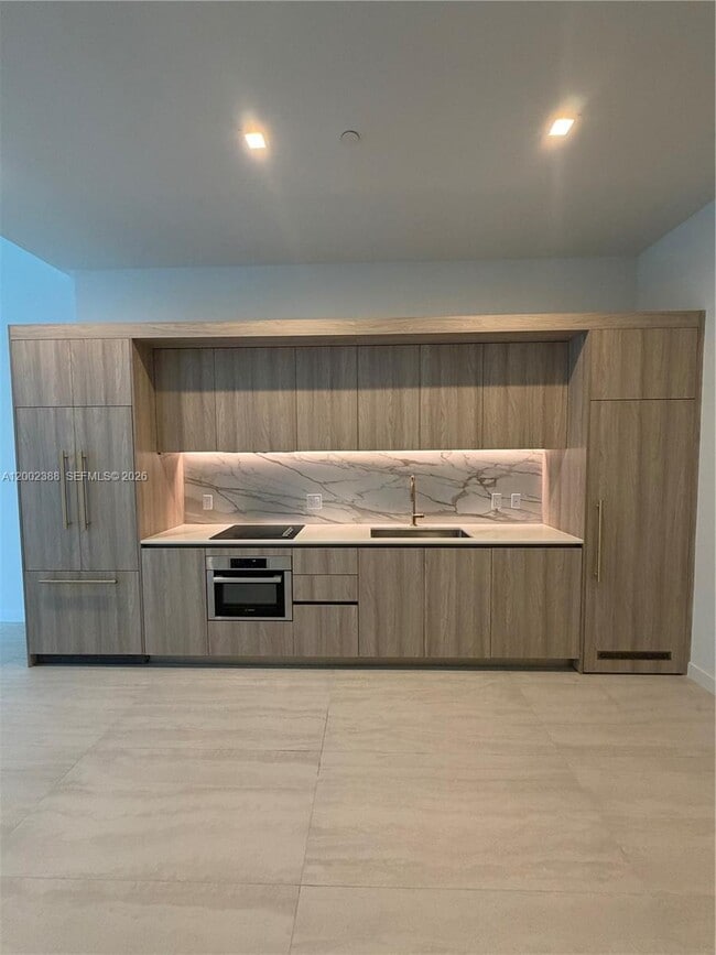 Building Photo - 77 SE 5th St