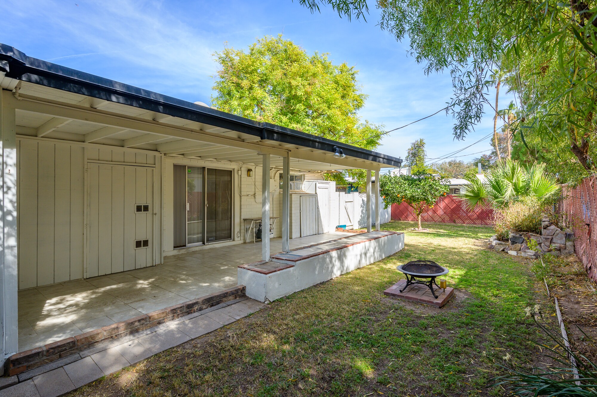 Private Back Yard 6 - 1809 E Colter St