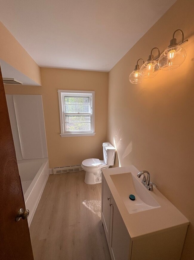 Building Photo - Charming Barnegat Retreat – Cozy 3-Bed Hom...