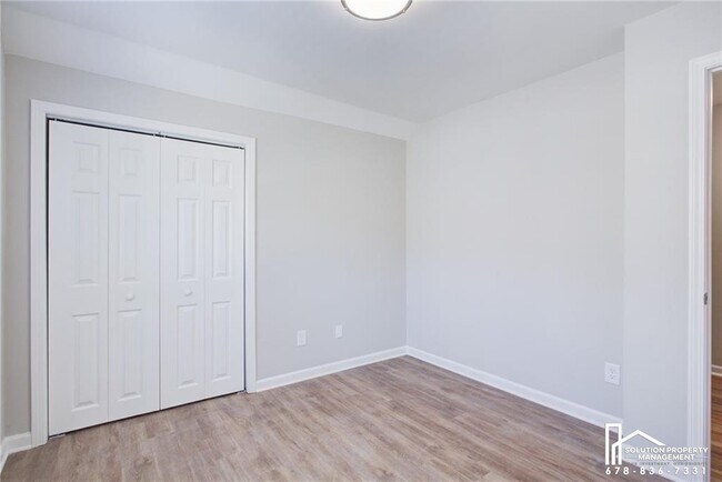 Building Photo - 1173 Arlington Ave SW