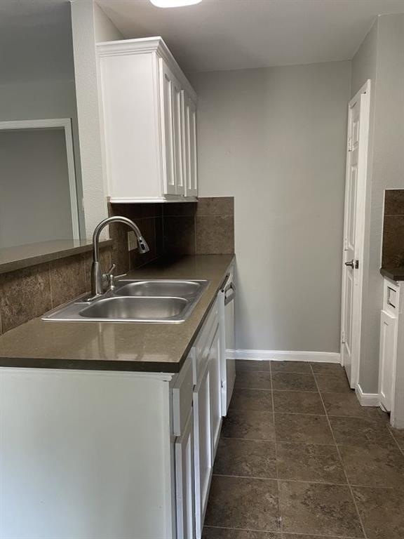 Building Photo - 10715 Segrest Dr