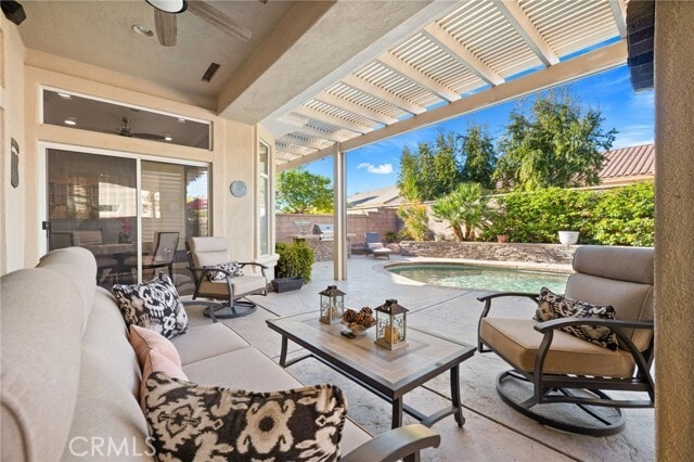 Building Photo - 36627 Crown St