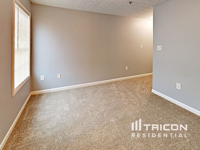 Building Photo - 1038 Wedgewood Ct NE