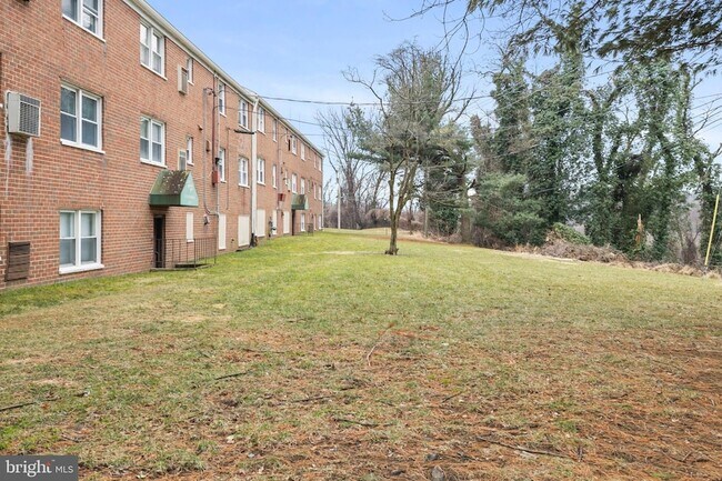 Building Photo - 4412 Falls Bridge Dr