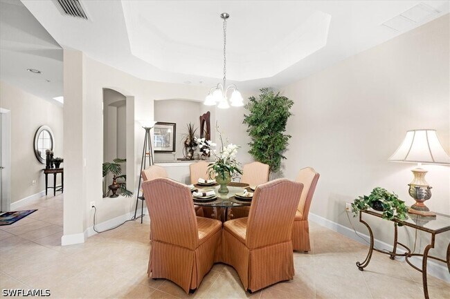 Building Photo - 8051 Players Cove Dr