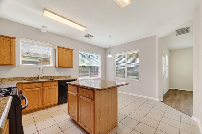 Building Photo - 16119 Gavin Ln