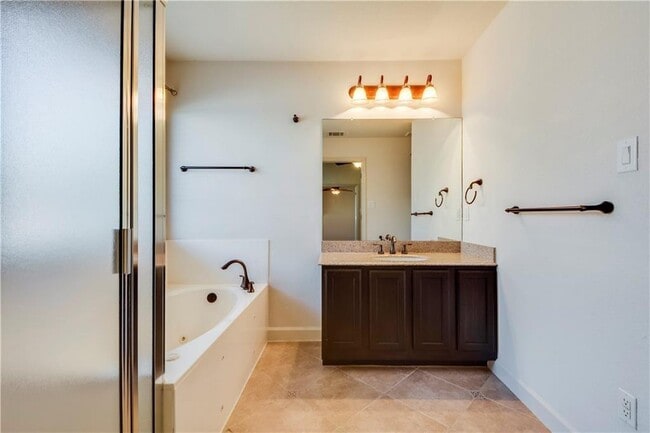 Building Photo - 14416 Mowsbury Dr