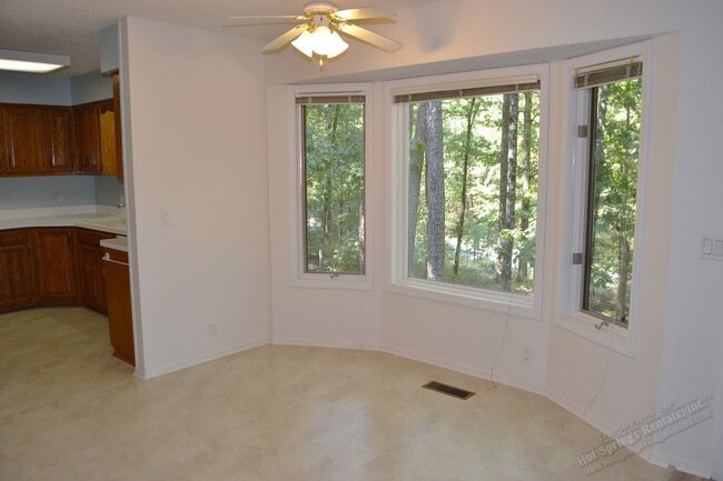 Building Photo - Cortez Golf Area | Home | Unfurnished