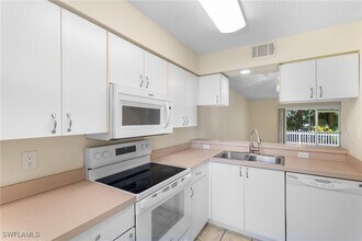 Building Photo - 251 Quail Forest Blvd