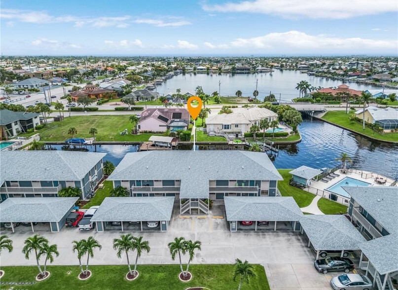 Building Photo - 808 Cape Coral Pky W