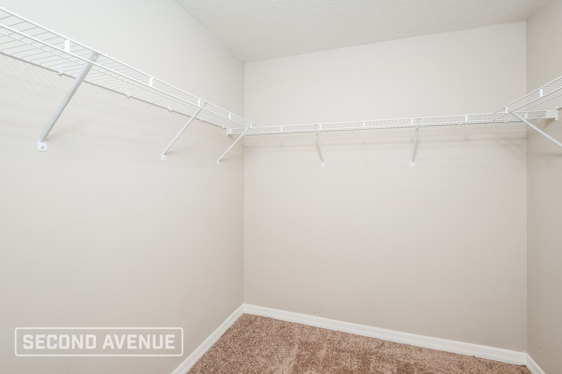 Building Photo - 846 Carnation Ave SE