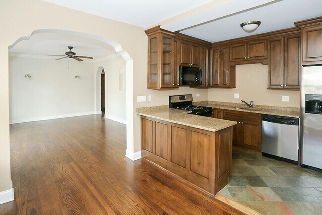 Primary Photo - 4836-38 North Paulina Street, Unit G