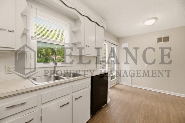 Building Photo - 1508 S Meridian Ave