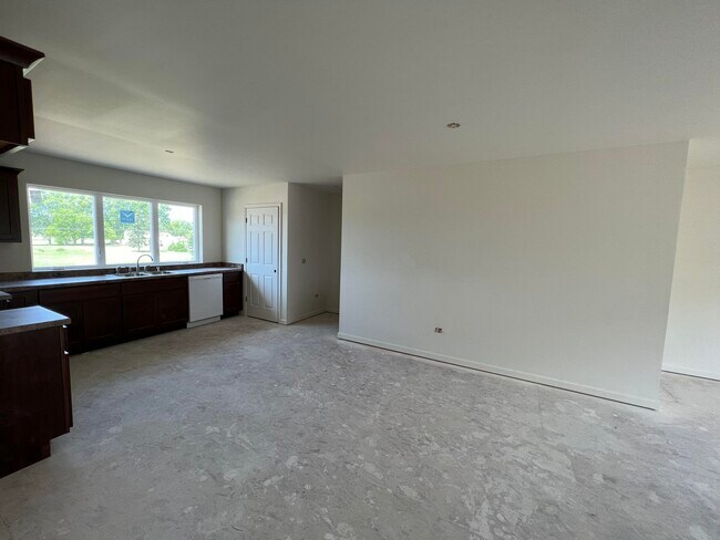 Building Photo - 1143 88th Ave