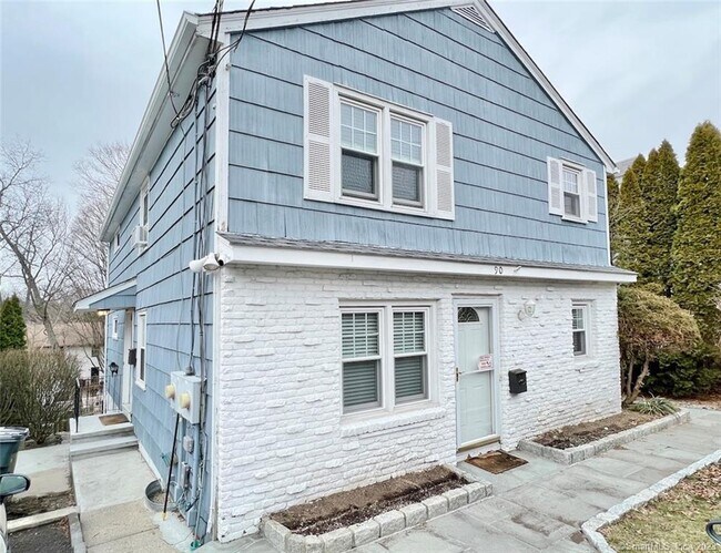 Building Photo - 90 Highview Ave