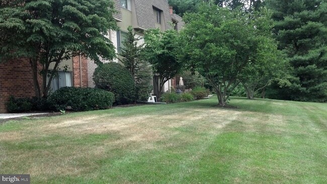 Building Photo - 1161 Putnam Blvd