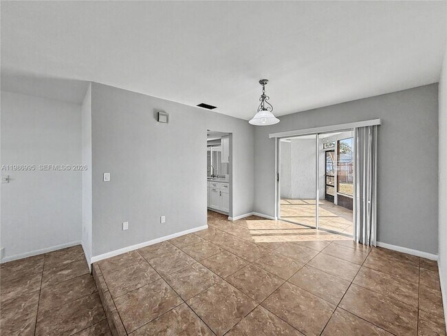 Building Photo - 7658 Laurel Valley Rd