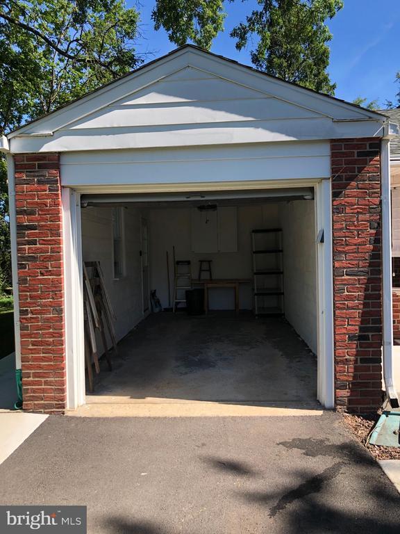 Building Photo - 2991 Goentner Rd
