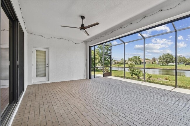 Building Photo - 5303 Moon Shell Dr