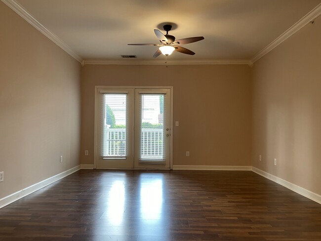 Building Photo - 10636 Hill Point Ct