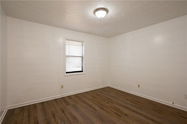 Building Photo - 406 Wall St