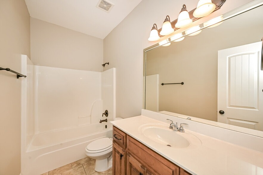 Building Photo - 1067 Windtree Trace